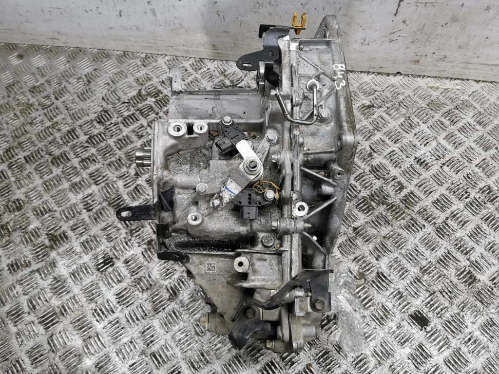 Automatic gearbox 32101773R