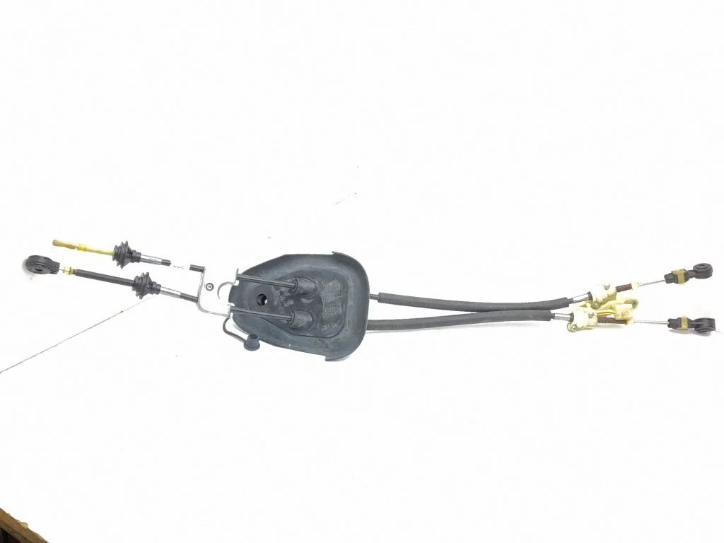 Gear shift cable linkage