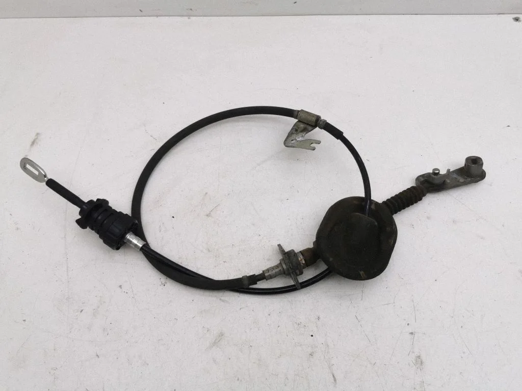Gear shift cable linkage