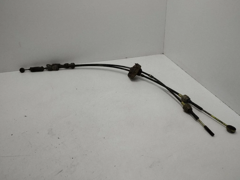 Gear shift cable linkage