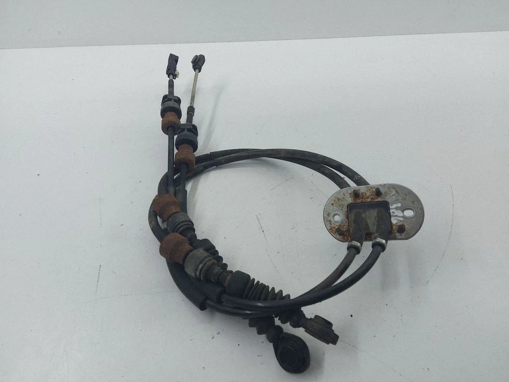 Gear shift cable linkage