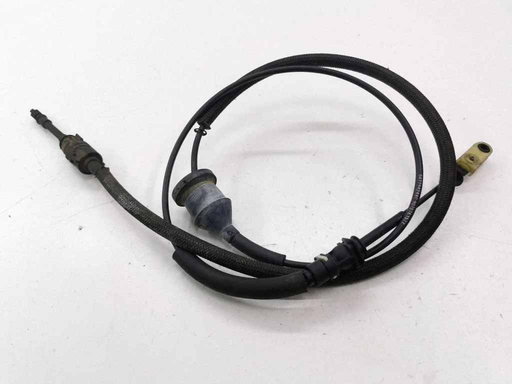 Gear shift cable linkage 04779424AC