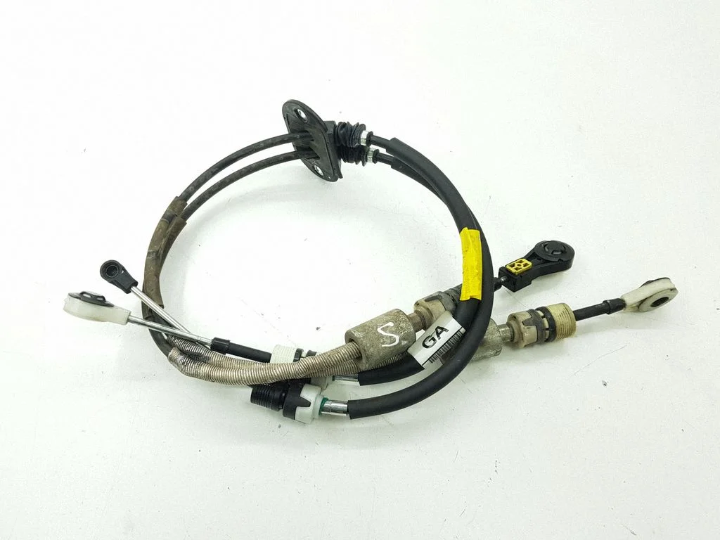 Gear shift cable linkage DG9R7E396GA