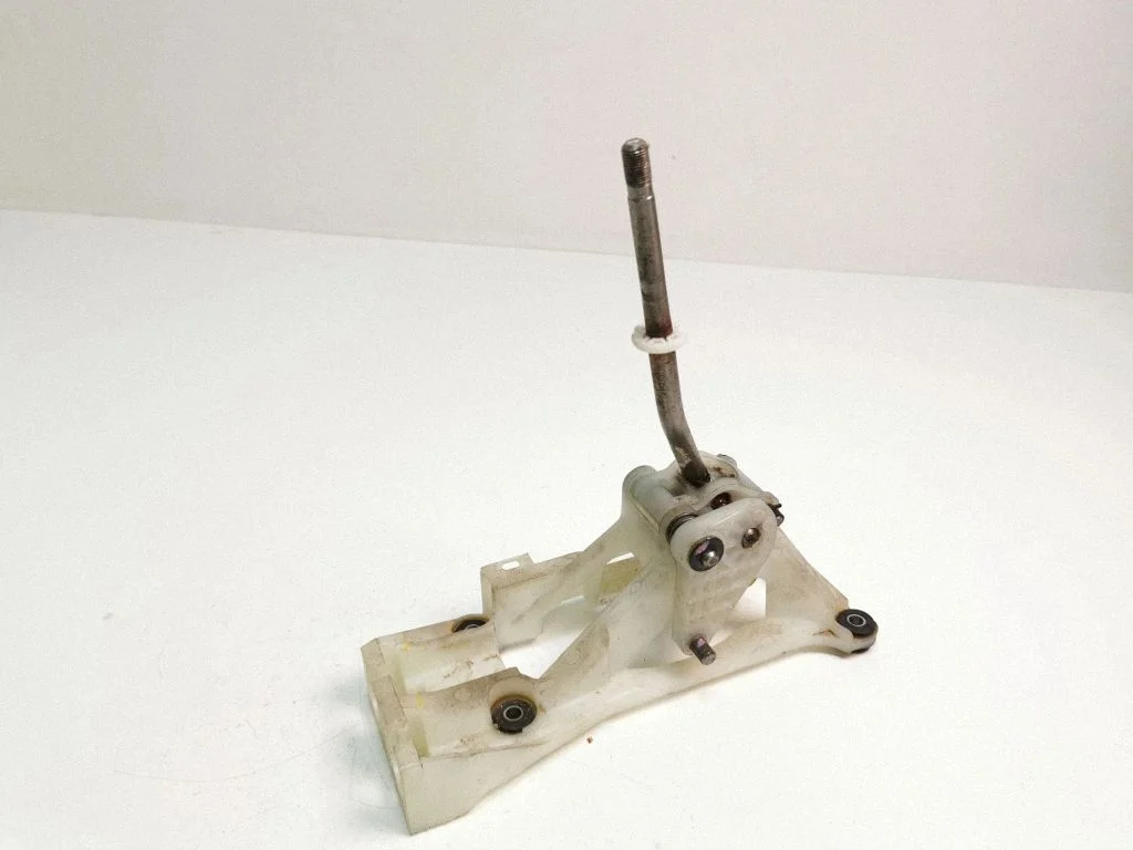 Gear shift lever