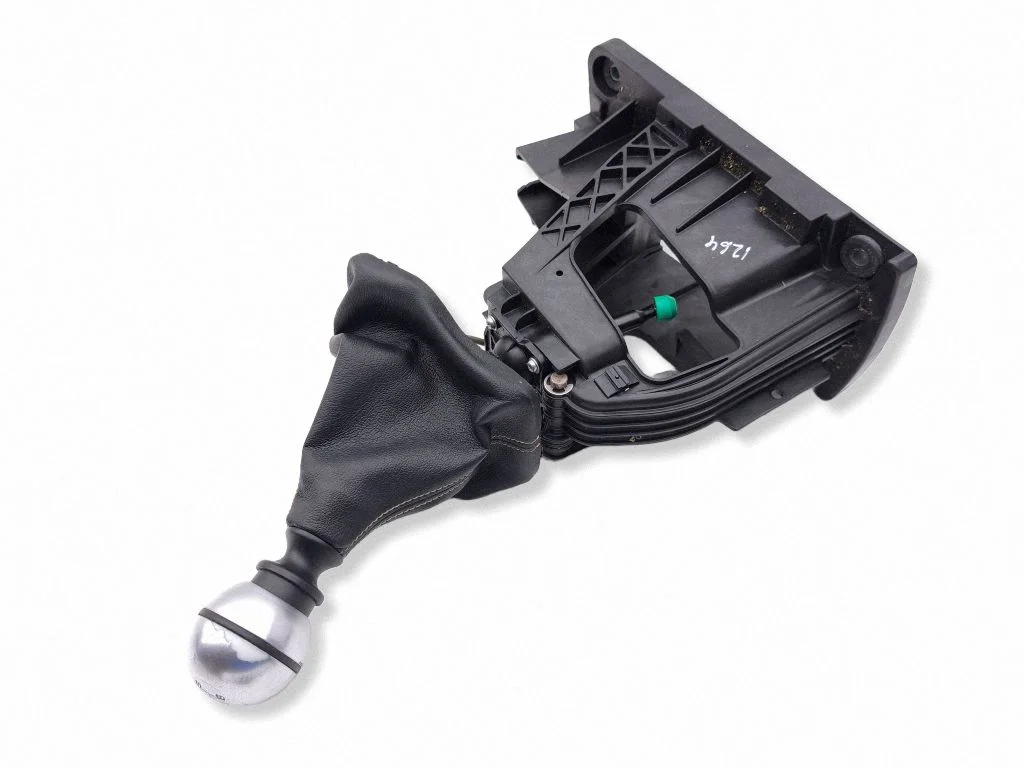 Gear selector mechanism 5MF481X9AC