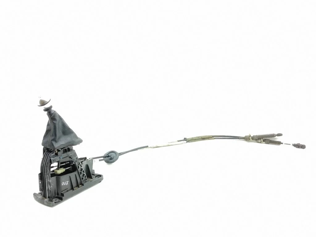 Gear selector mechanism