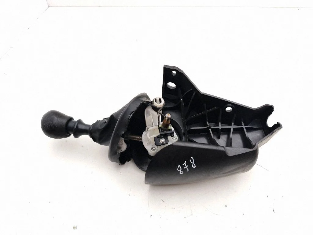 Gear selector mechanism 349012637R