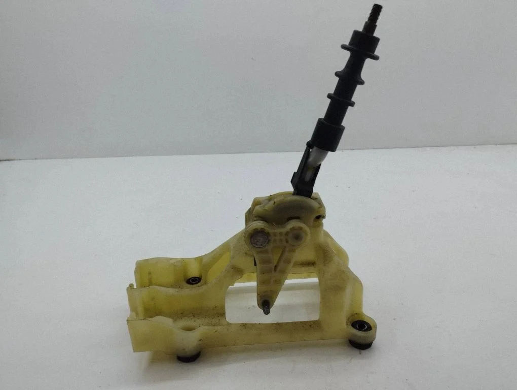 Gear selector mechanism – Hyundai Santa Fe (2006-2012)