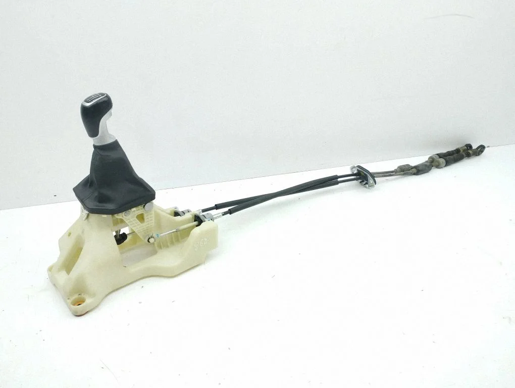 Gear selector mechanism
