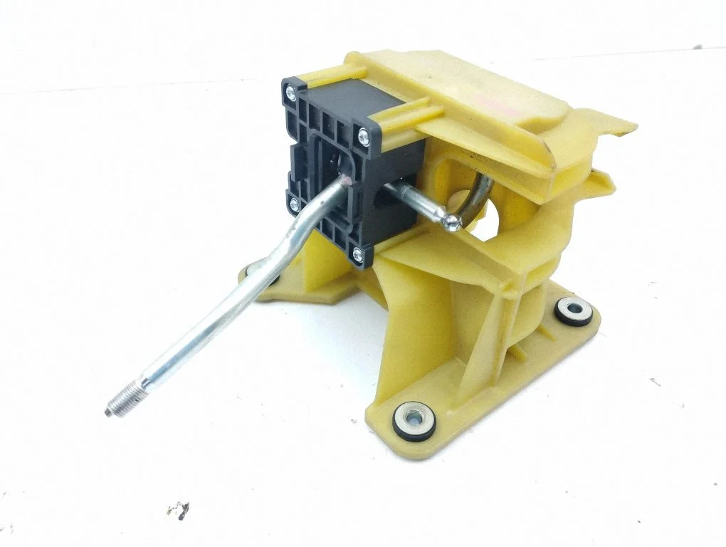 Gear selector mechanism 3M5R7K387HD