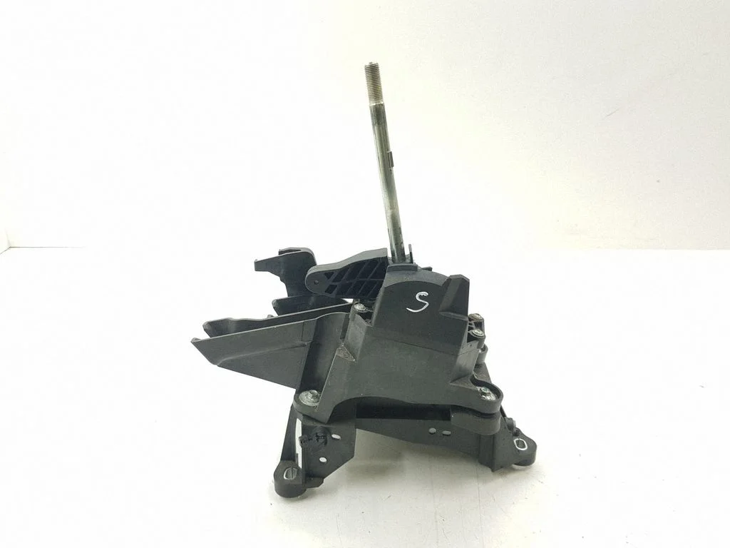 Gear selector mechanism BV6R7C453DKC