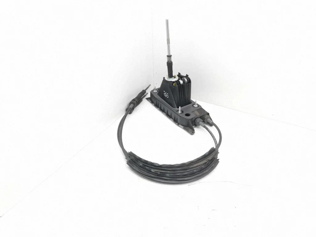 Gear selector mechanism 2GA711049A