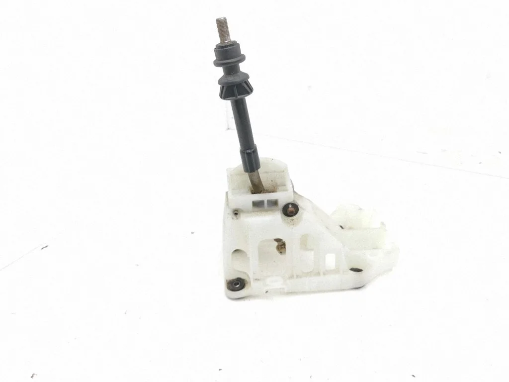 Gear selector mechanism