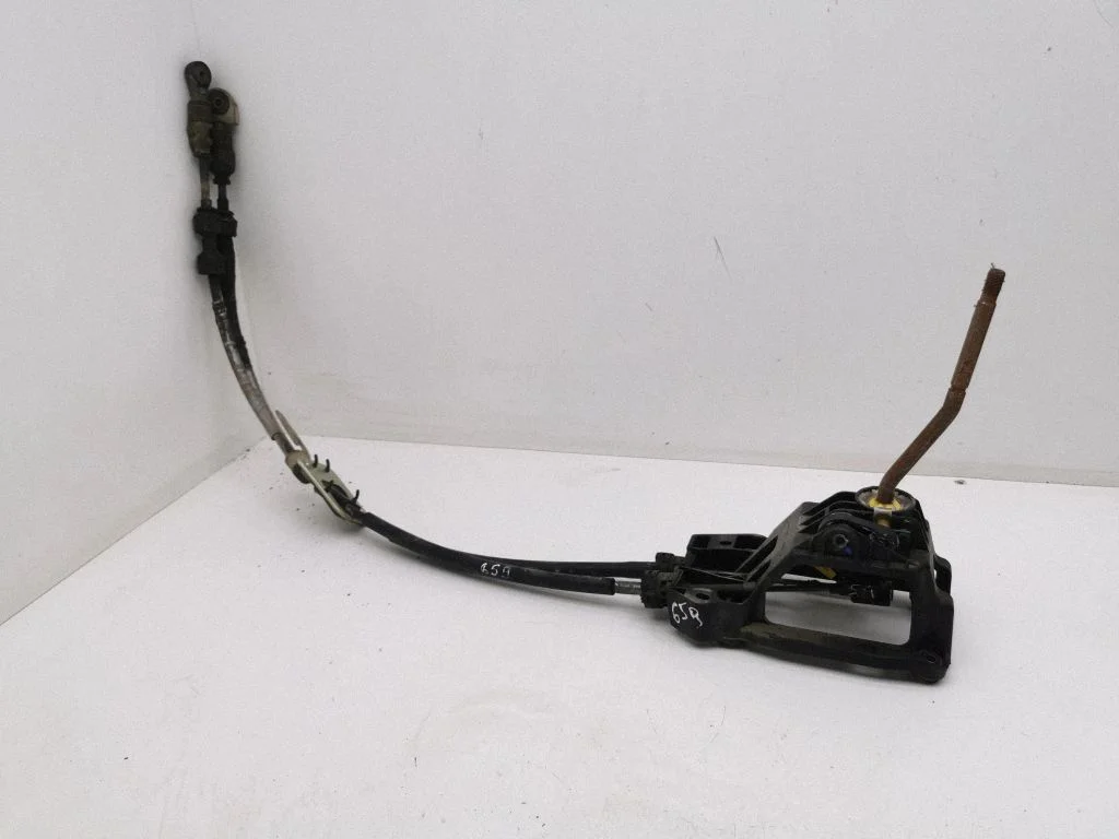 Gear selector mechanism
