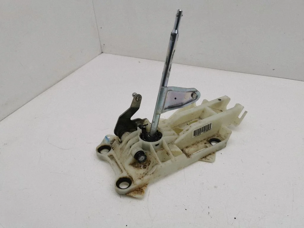 Gear selector mechanism 31280762