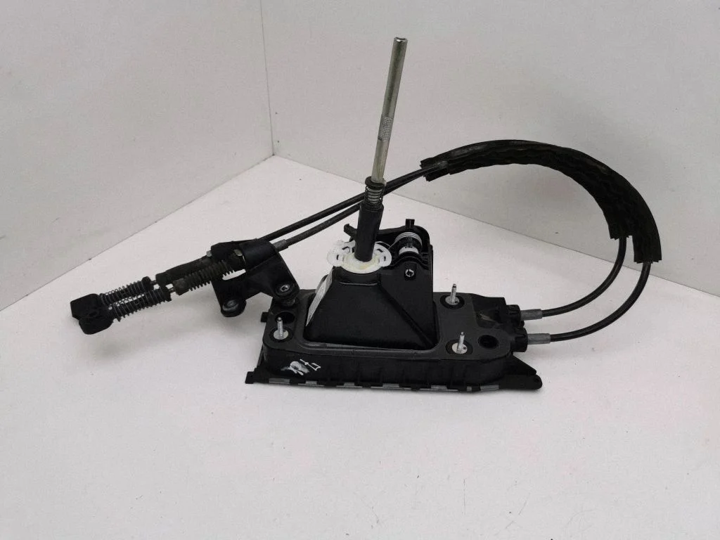 Mechanizm zmiany biegów (kulisa) 5QA711049P