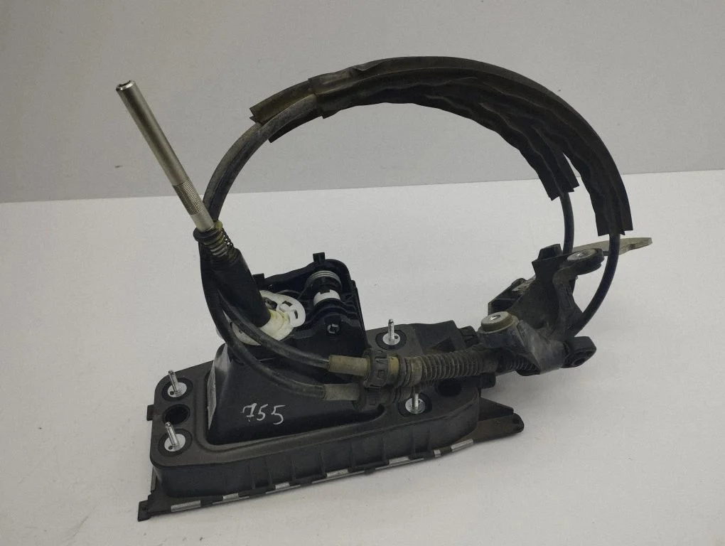 Gear selector mechanism 5WA711049L