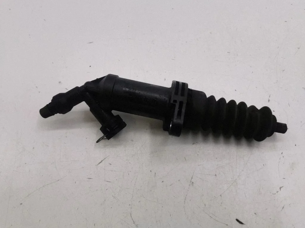 Clutch slave cylinder – BMW 5 Series F10 F11 (2009-2016)