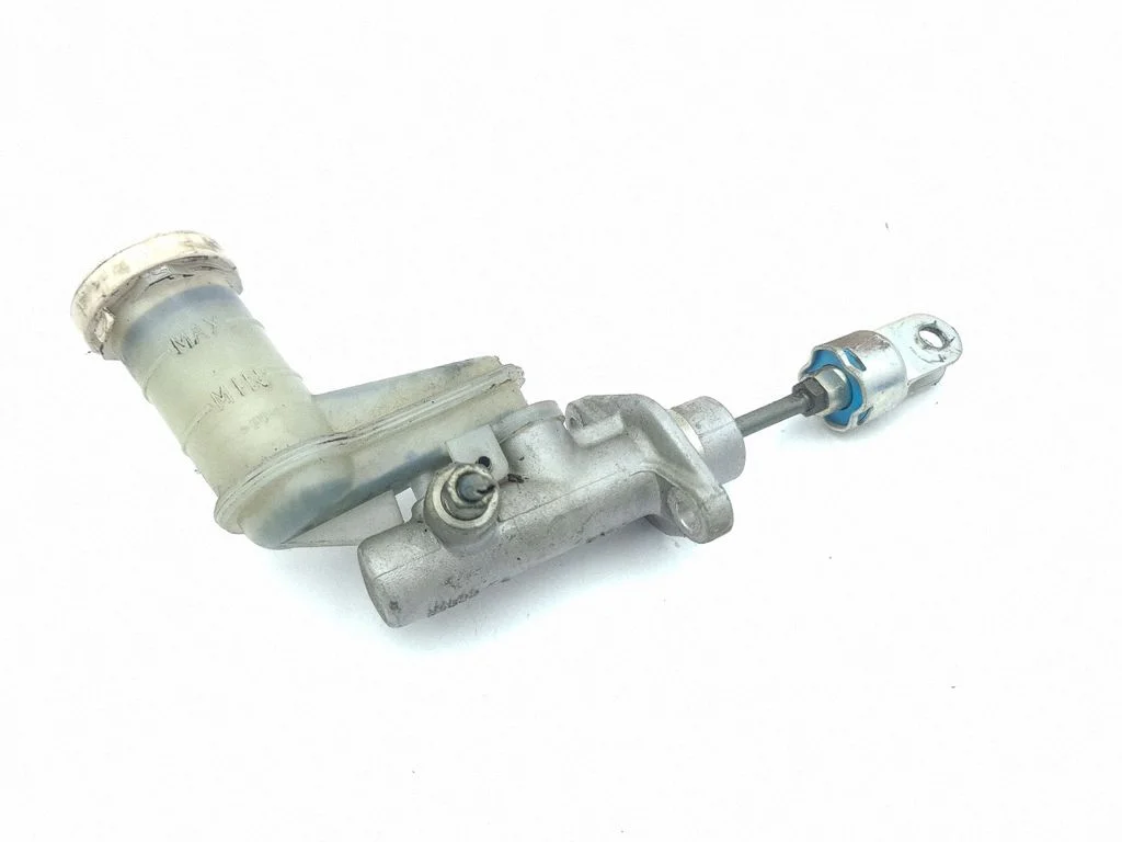 Clutch master cylinder