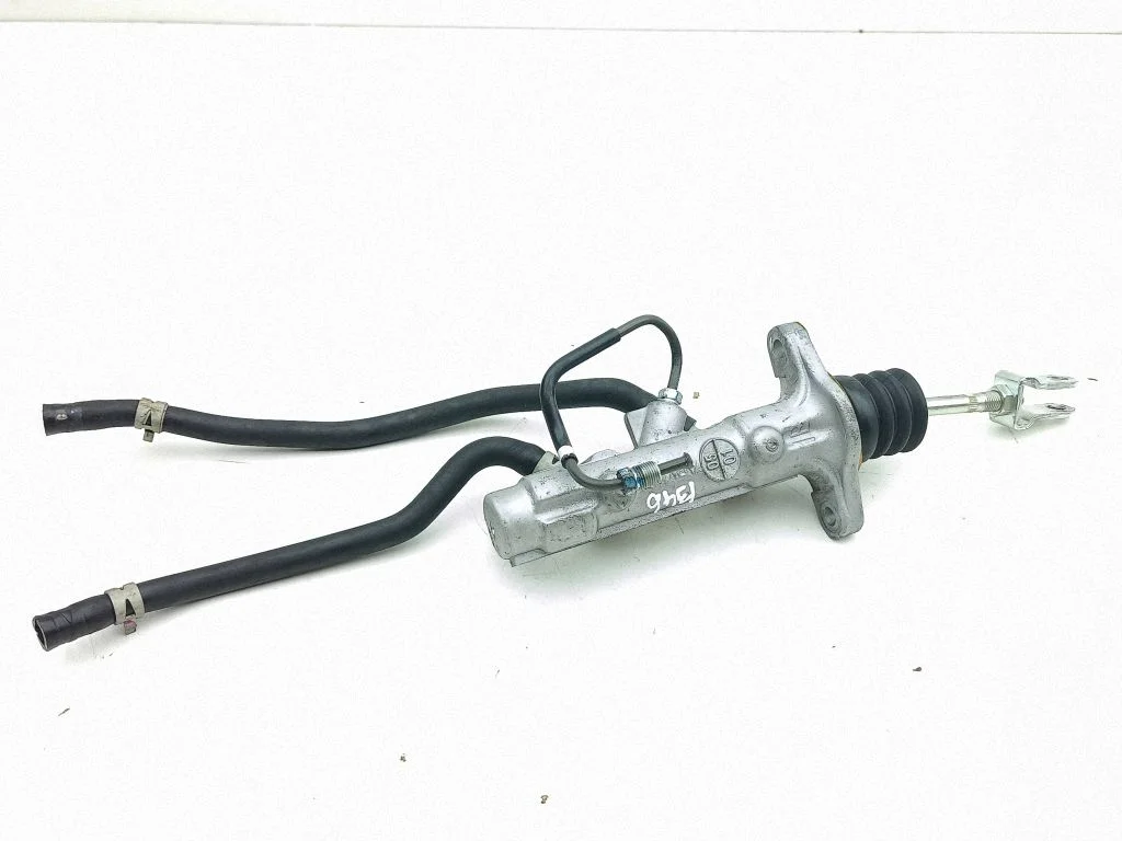 Clutch master cylinder