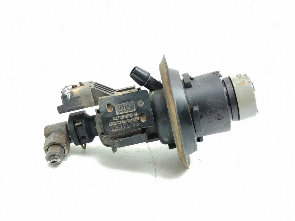 Clutch master cylinder 9674259180