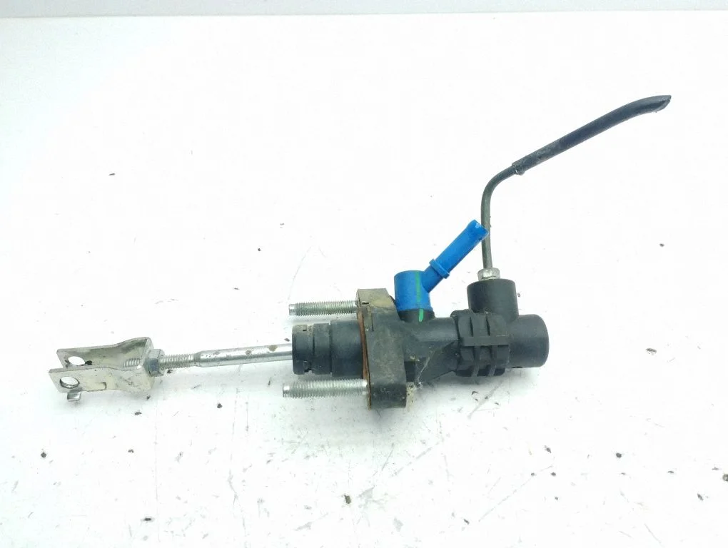 Clutch master cylinder