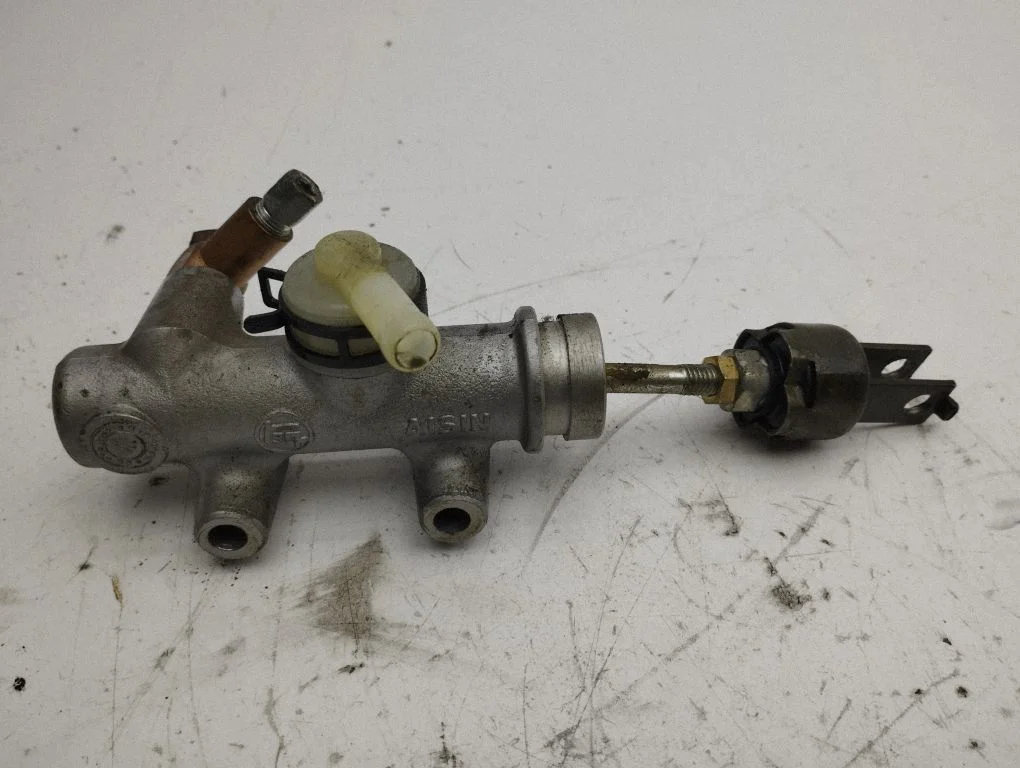 Clutch master cylinder
