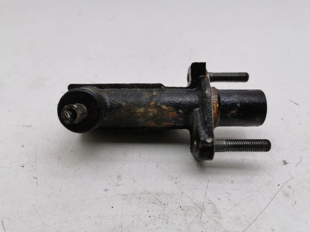 Clutch master cylinder