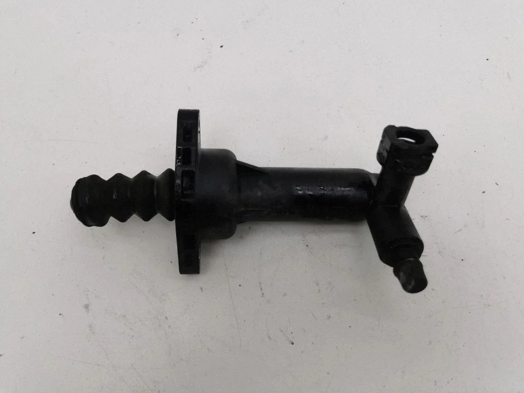 Clutch master cylinder 5Q0721261N