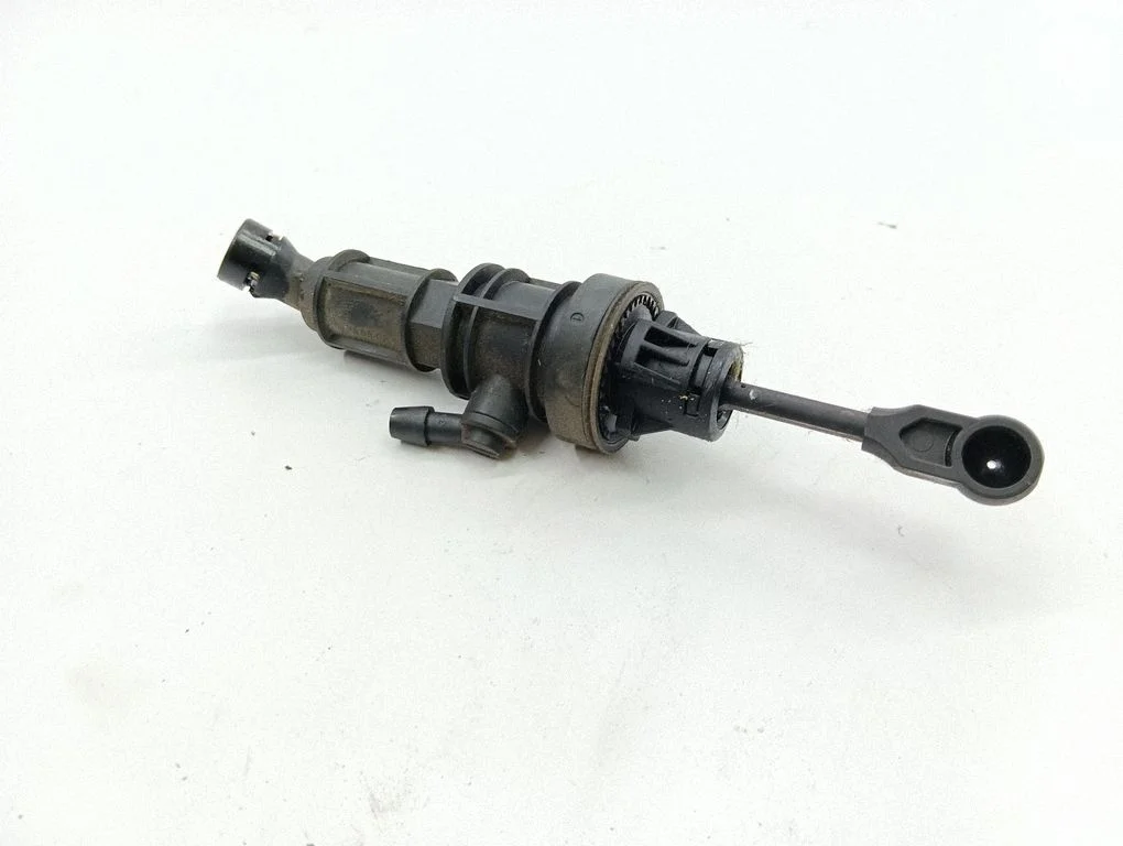 Clutch master cylinder