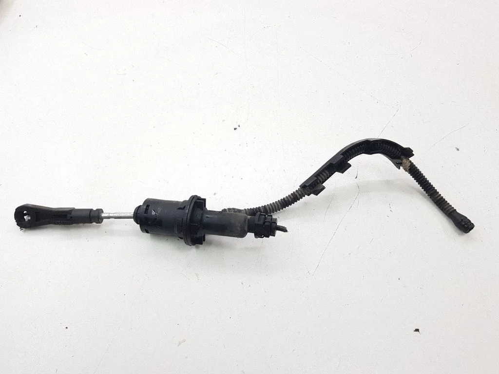 Clutch master cylinder