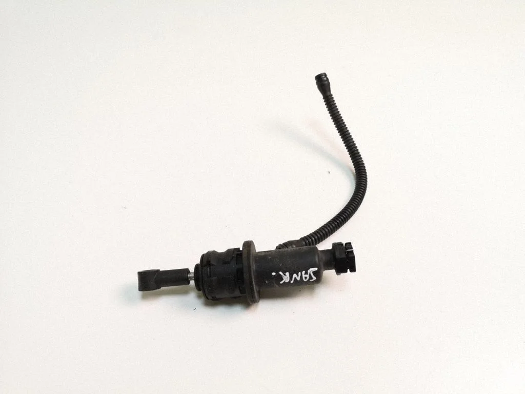 Clutch master cylinder A1692900412