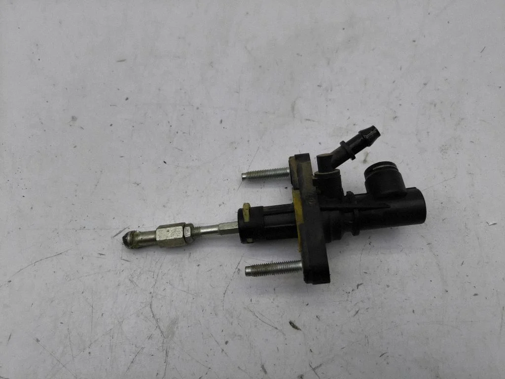 Clutch master cylinder 314200D100H
