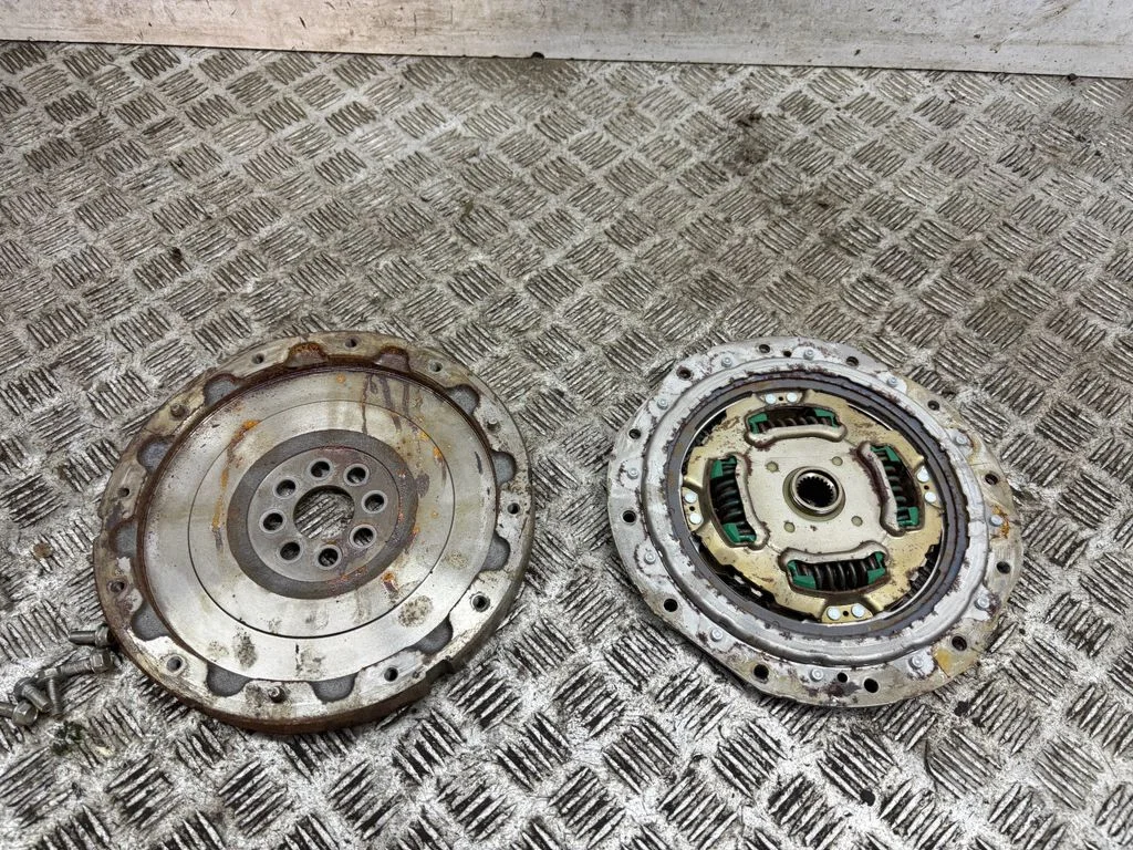 Clutch set kit 01300786
