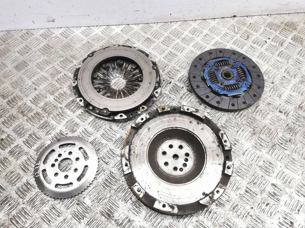 Sidurikomplekt – Hyundai i20 (BC3 BI3) (2020-)