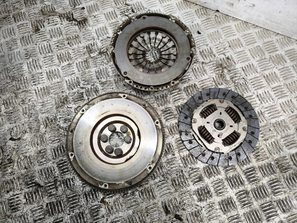 Sidurikomplekt – Audi A1 (2018-)