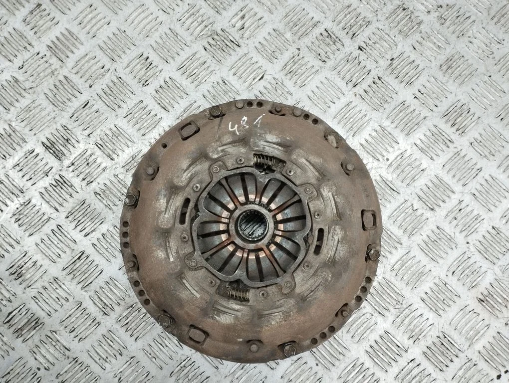 Sidurikomplekt – Toyota Avensis T250 (2003-2006)