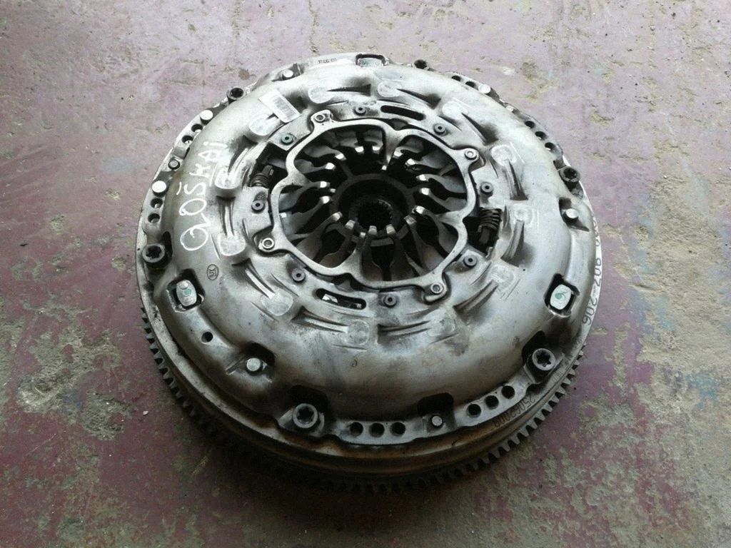 Sidurikomplekt – Nissan Qashqai+2 (2008-2010)
