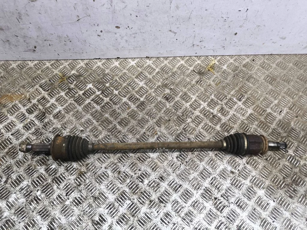 Rear driveshaft – right