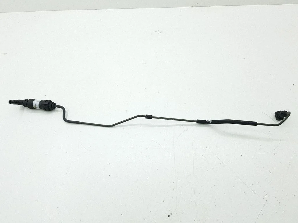 Clutch pipe/line
