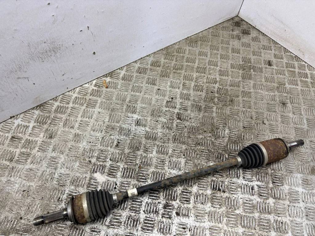 Rear driveshaft – left