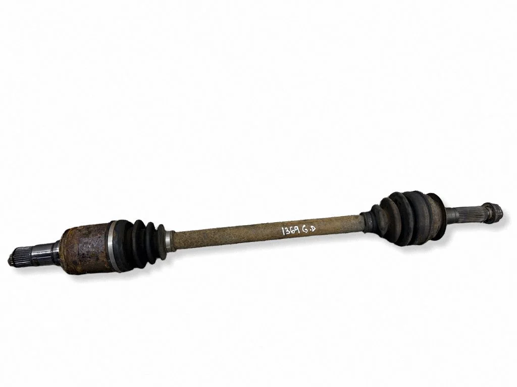 Rear driveshaft – right