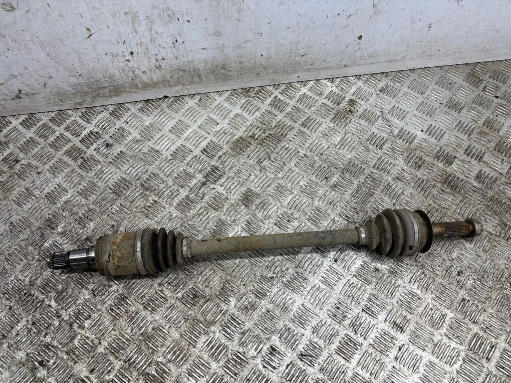 Rear driveshaft – right