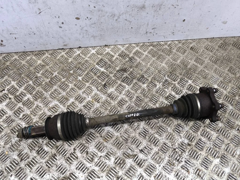 Rear driveshaft – right