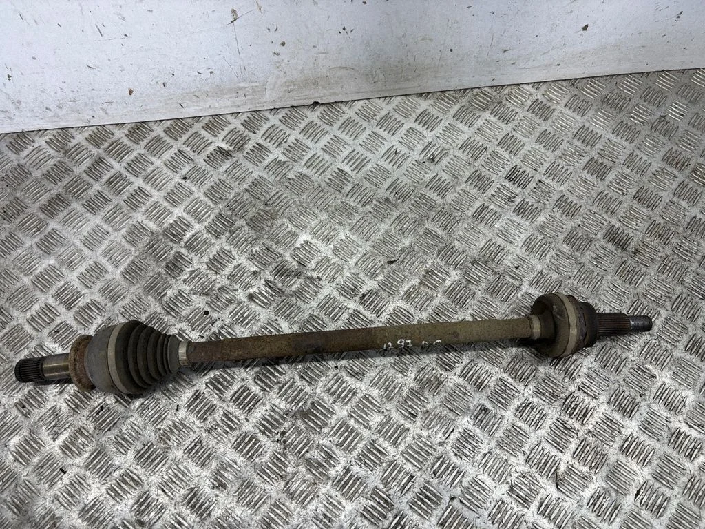Rear driveshaft – right