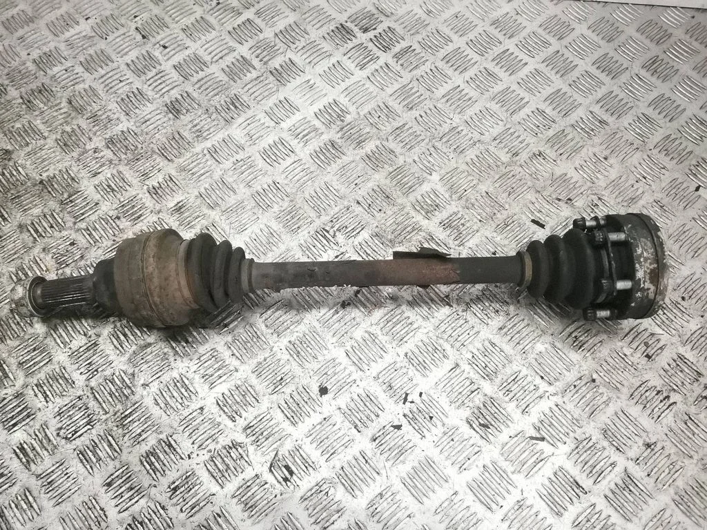 Rear driveshaft – left