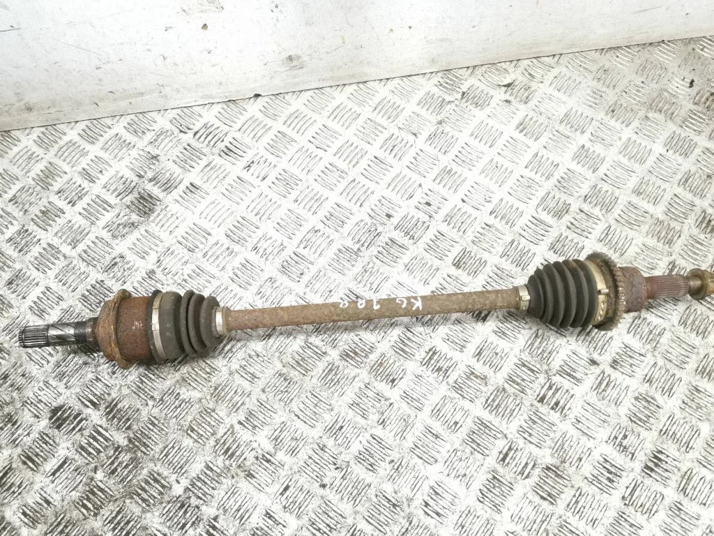 Rear driveshaft – left