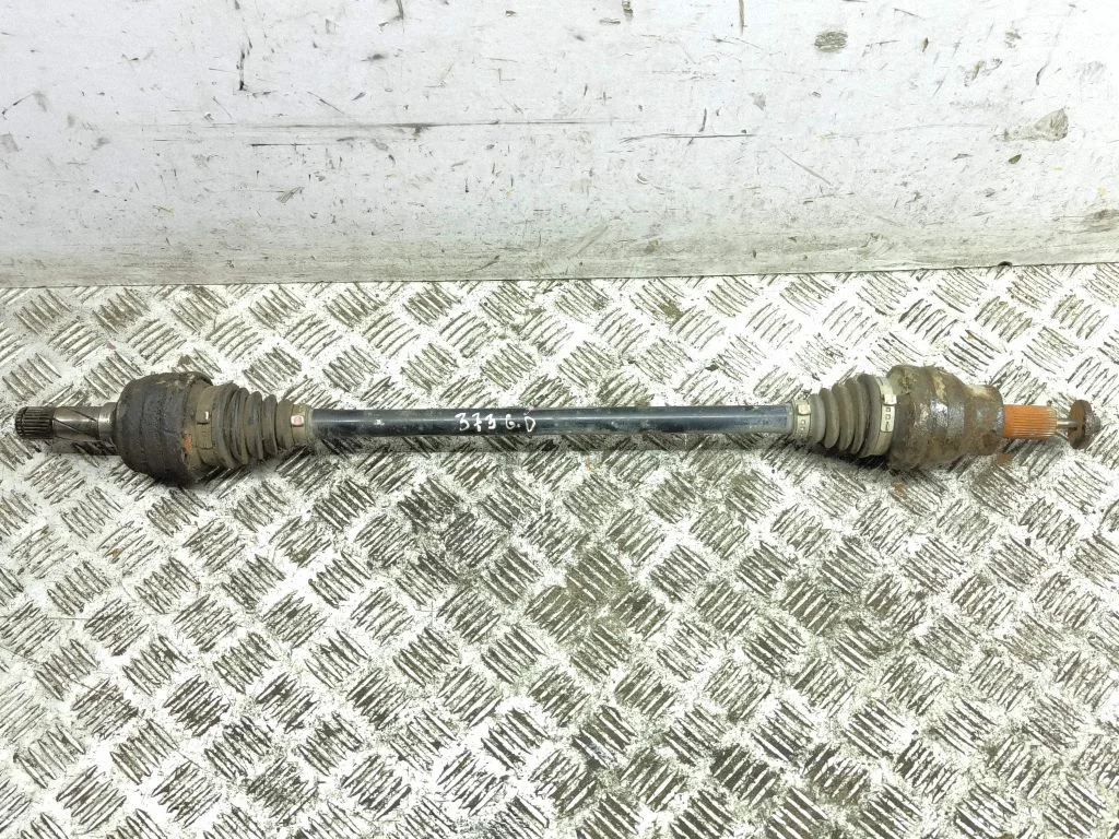 Rear driveshaft P30735565