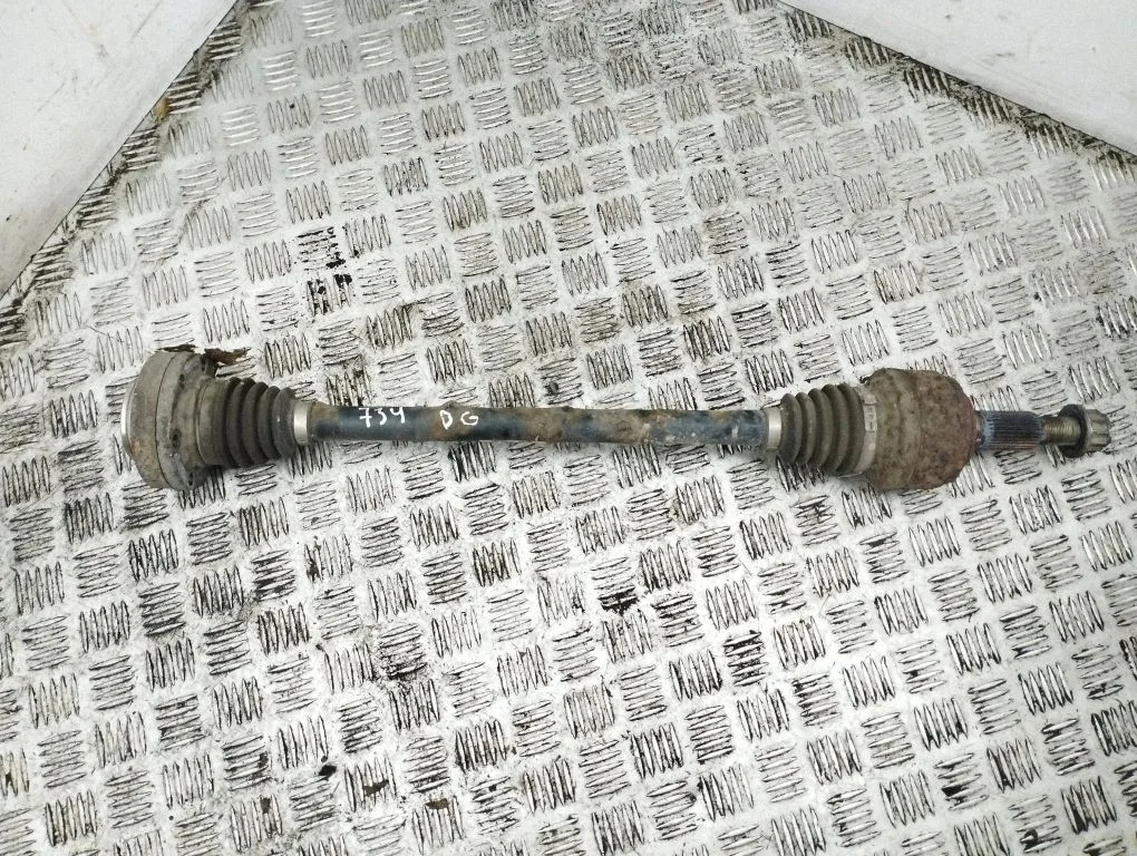 Tagumine pooltelg 7L8501201