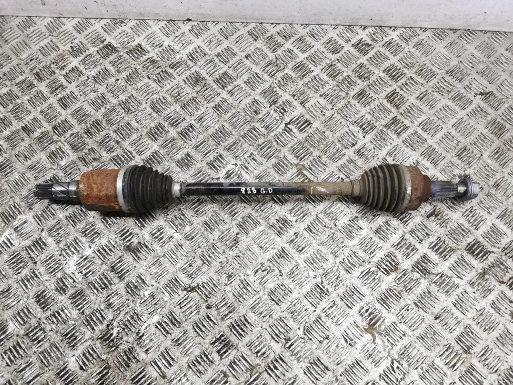 Rear driveshaft 153667000B